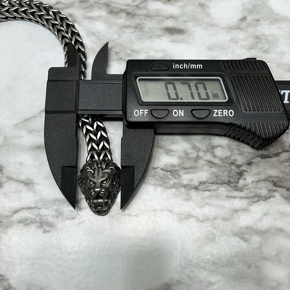 STAINLESS STEEL LION HEAD BRACELET SOLD BY CELTIC WOLF COMPANY NWT - Picture 9 of 10